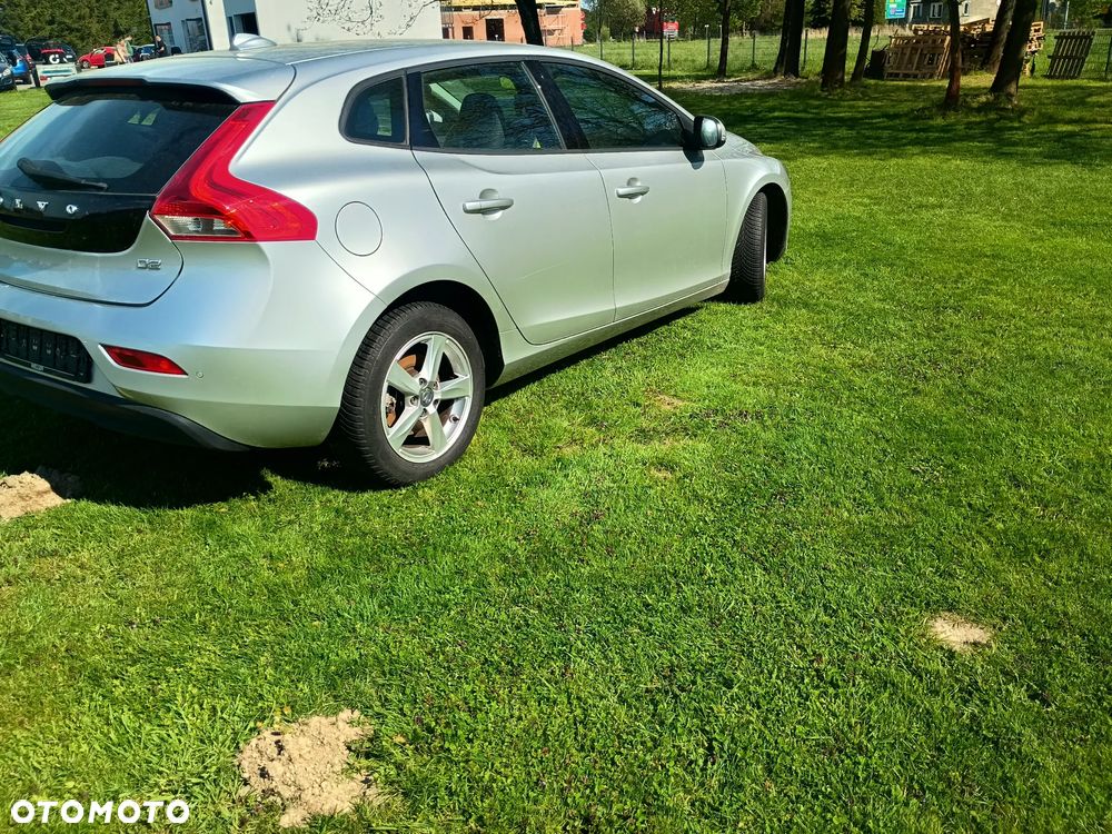 Volvo V40 D2 Geartronic Momentum - 4