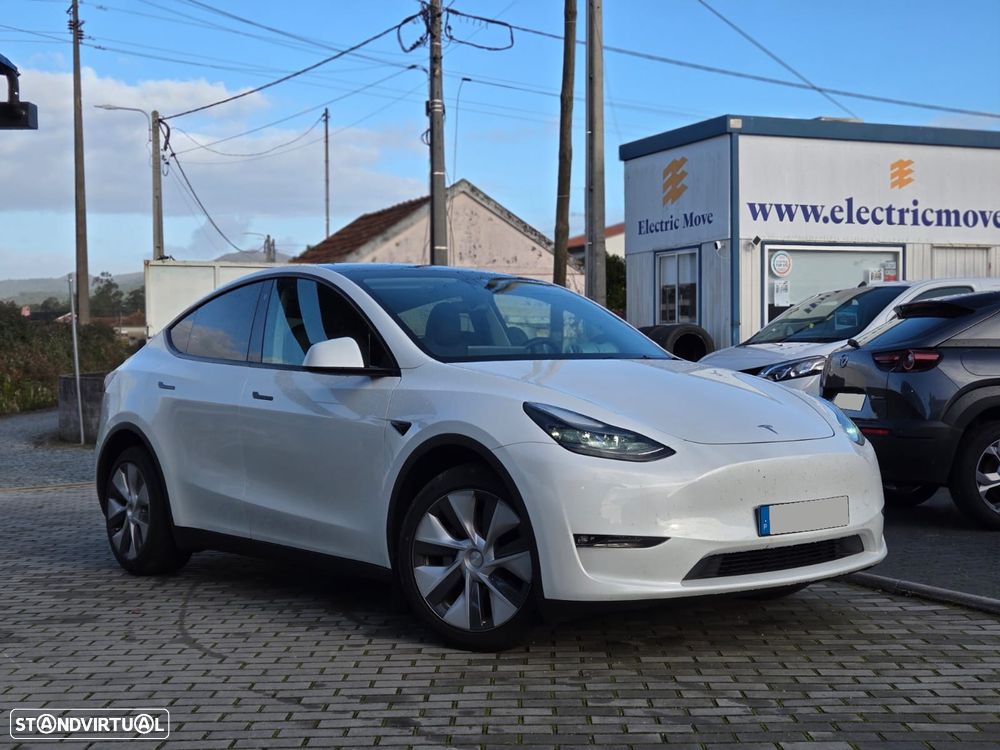 Tesla Model Y Long Range Dual Motor AWD - 1