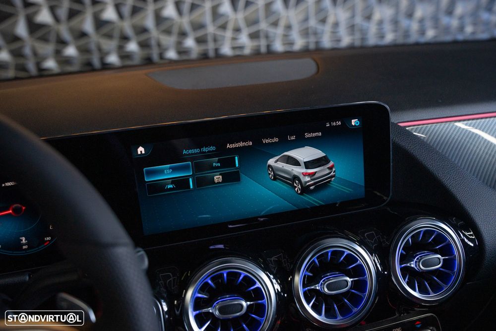 Mercedes-Benz GLA 180 d AMG Line - 14