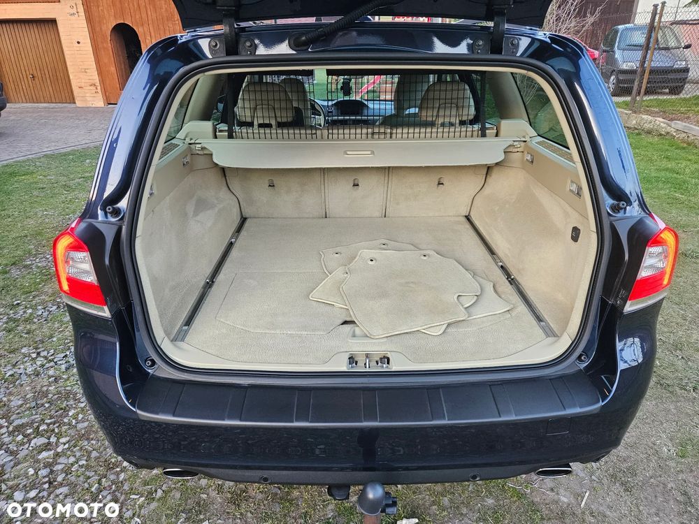 Volvo V70 D4 Momentum - 28