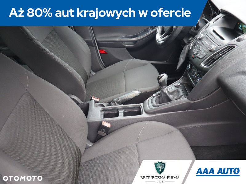 Ford Focus - 10