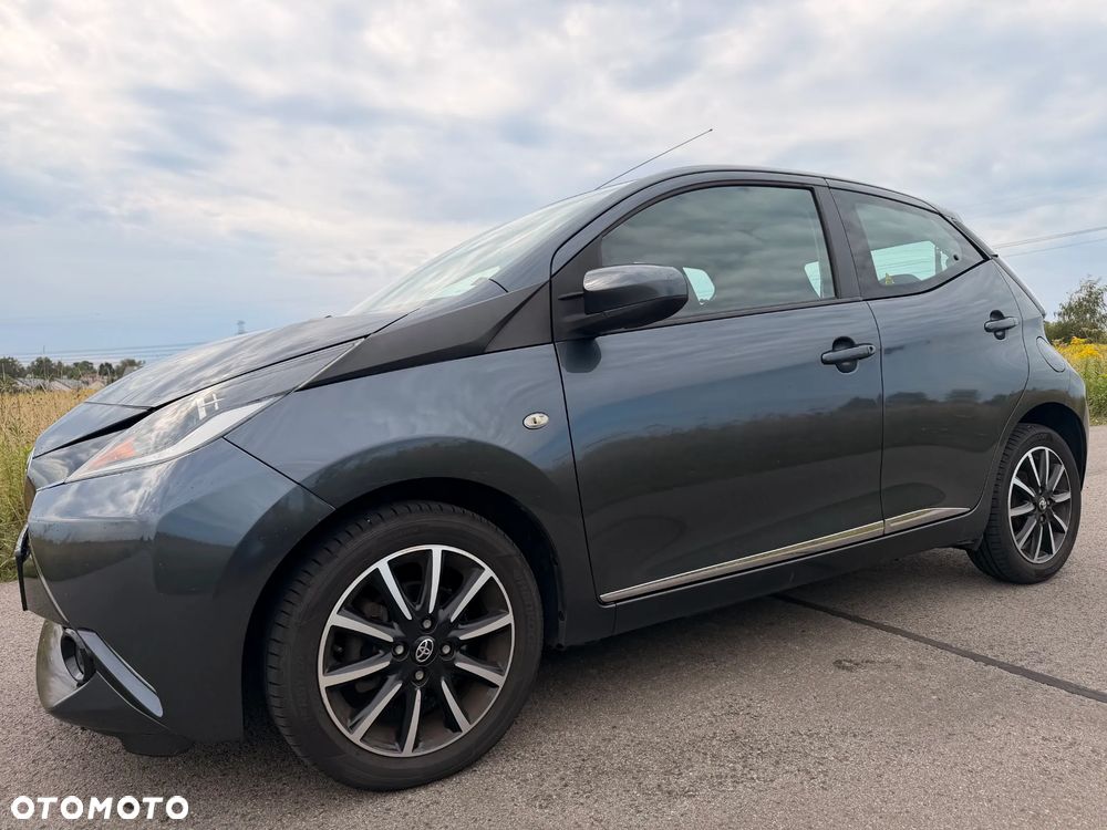 Toyota Aygo x-clusiv - 14