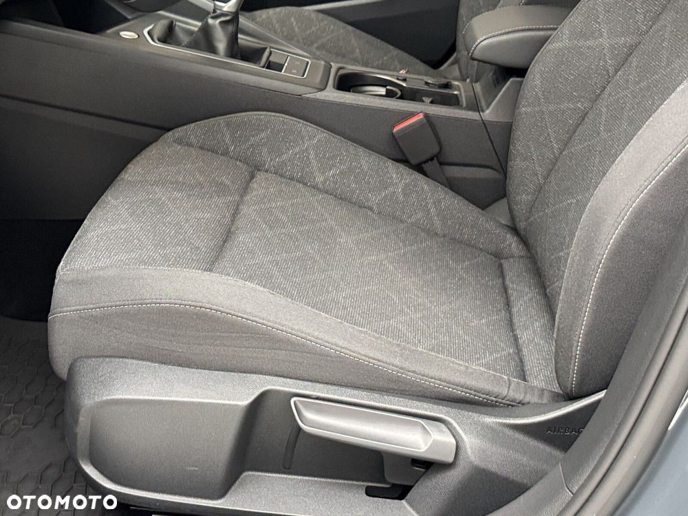Volkswagen Golf Variant - 22