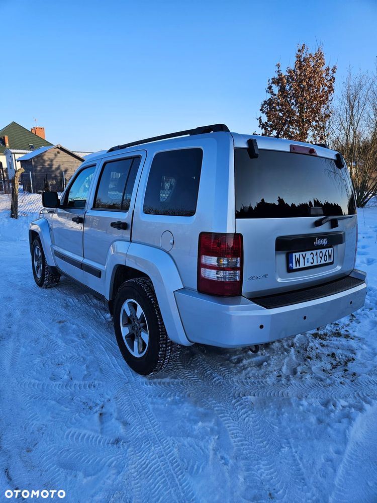 Jeep Liberty 3.7 4x4 - 34