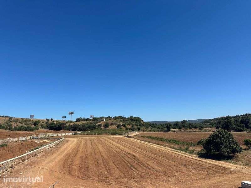T1 para arrendar ao ano em Paderne/Albufeira - Grande imagem: 5/6