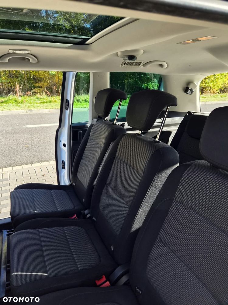 Volkswagen Sharan - 28