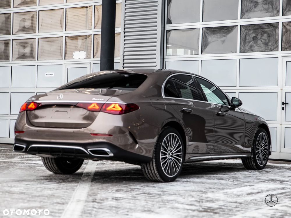 Mercedes-Benz Klasa E 200 mHEV 4-Matic AMG 9G-Tronic - 5
