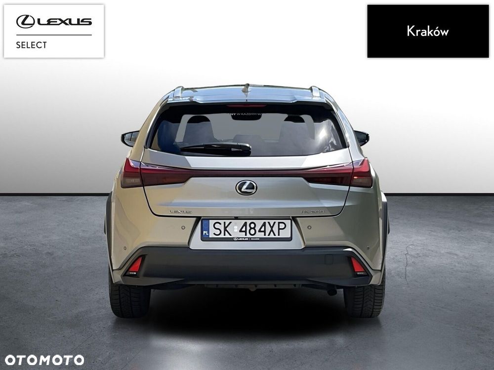 Lexus UX - 4