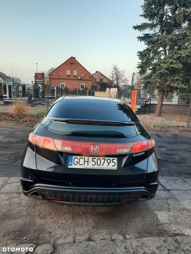 Honda Civic 1.8 Comfort - 2
