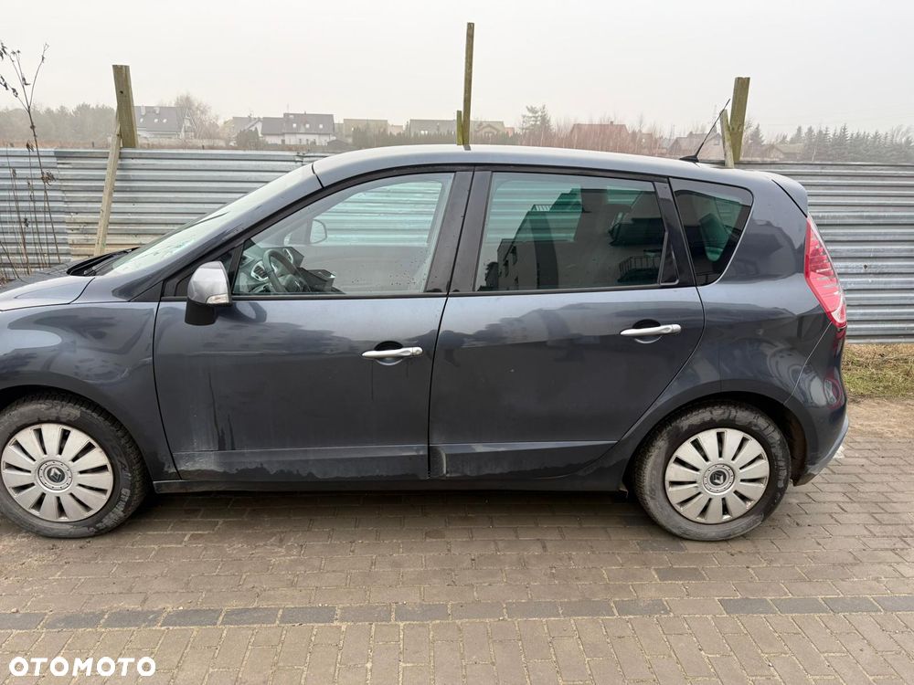 Renault Scenic 1.6 16V Authentique Euro5 - 2