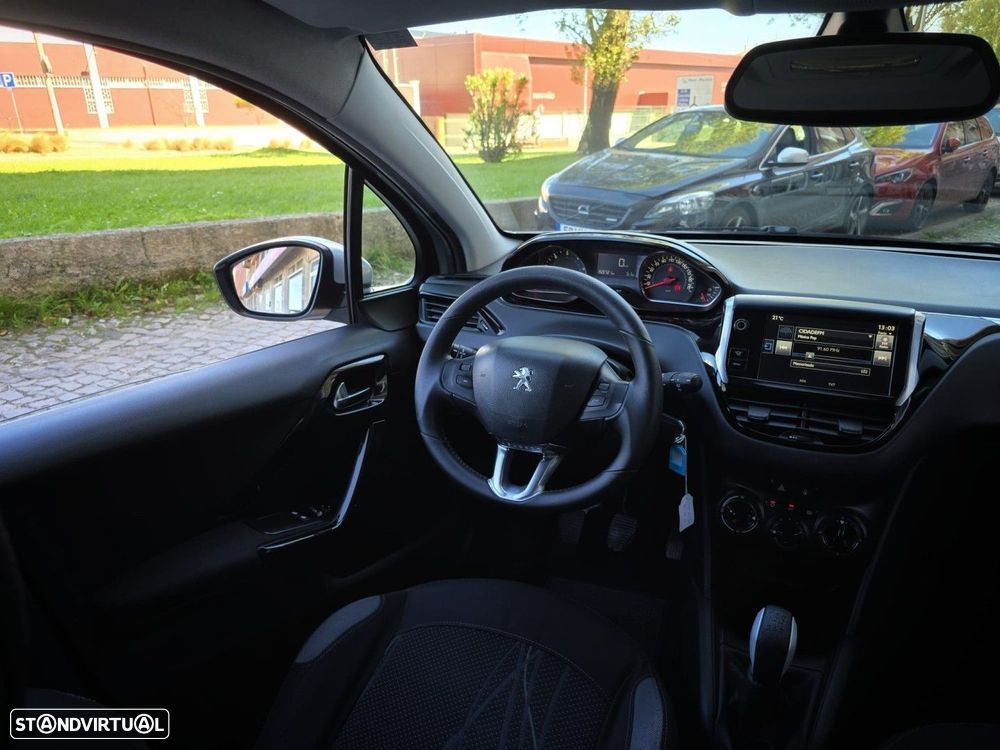 Peugeot 208 1.4 HDi Active - 17