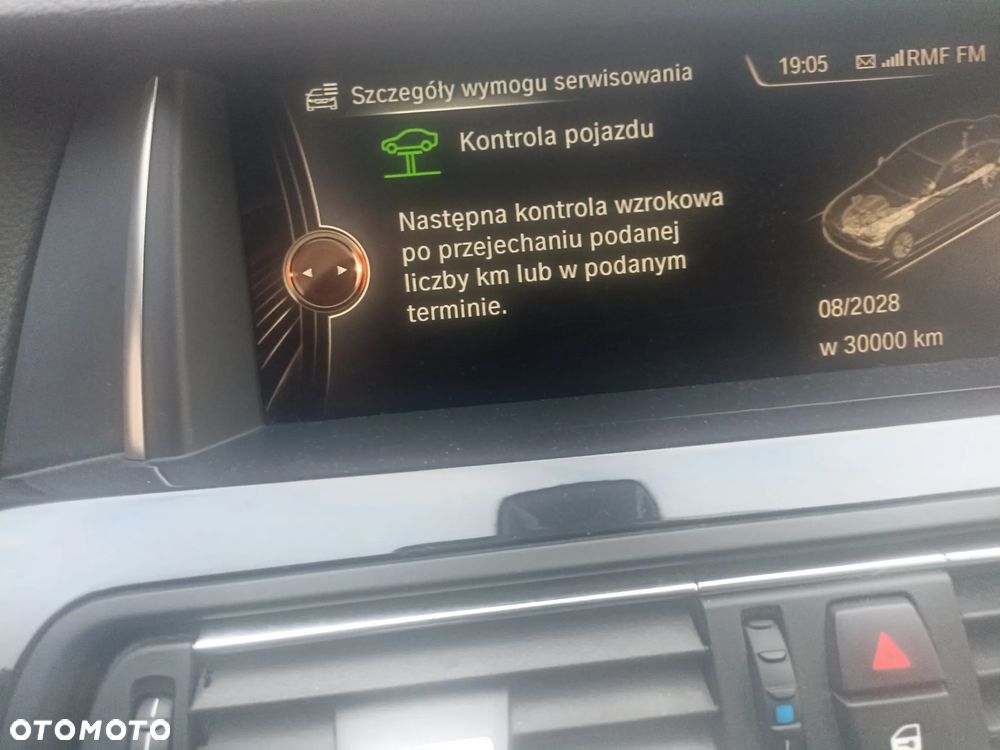 BMW Seria 5 520d - 14