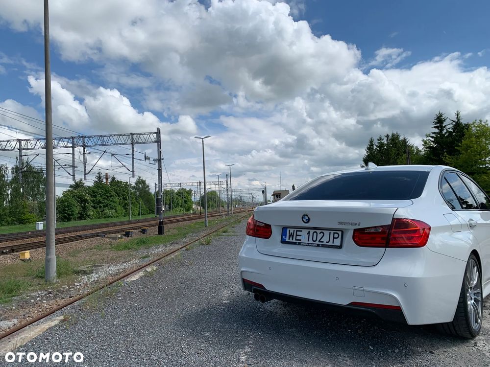 BMW Seria 3 - 12