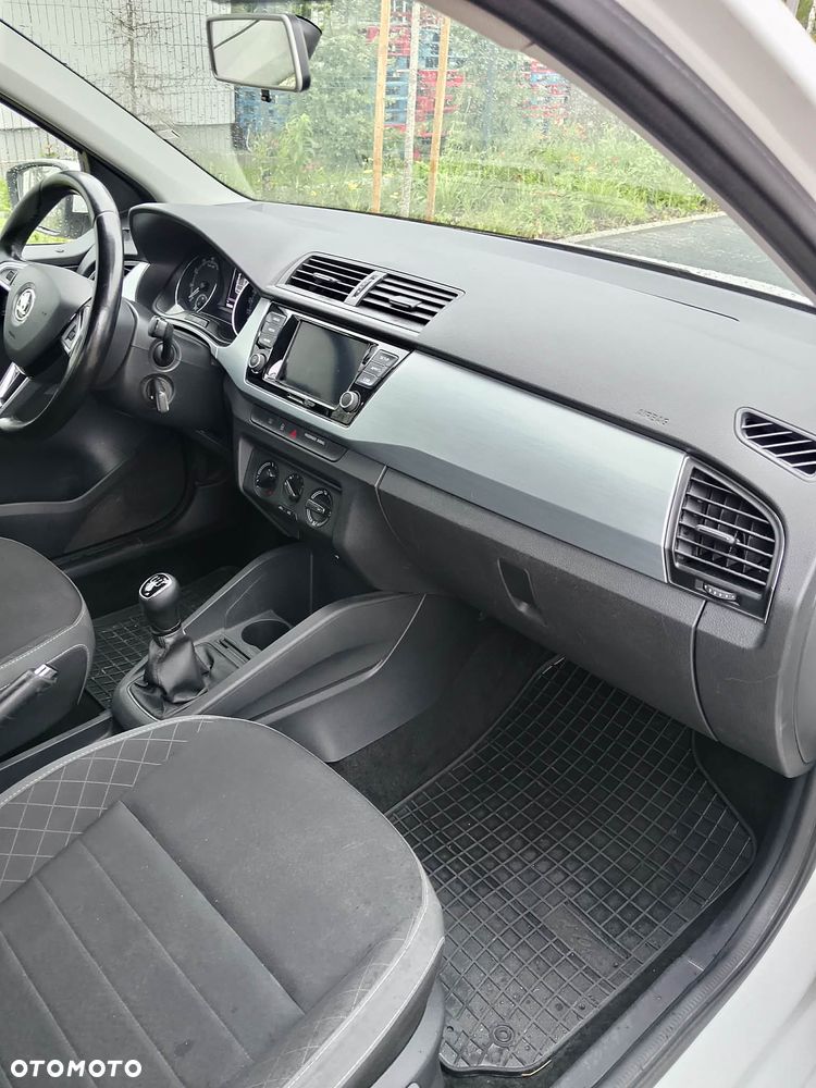 Škoda Fabia - 11
