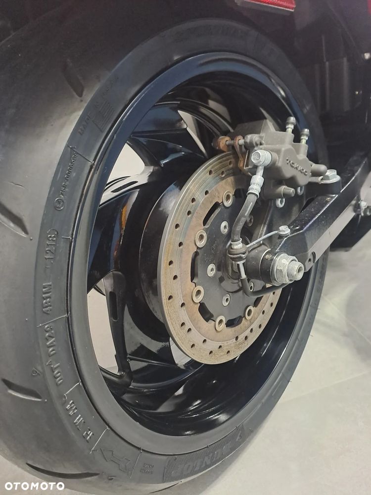 Suzuki Boulevard - 33