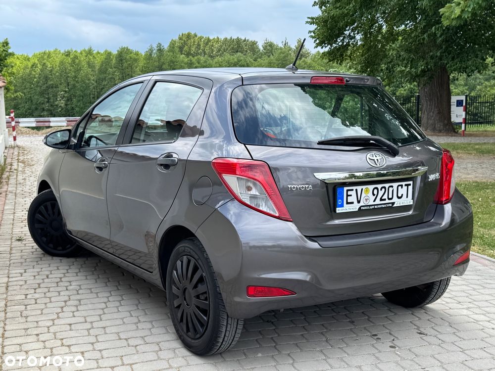 Toyota Yaris - 11