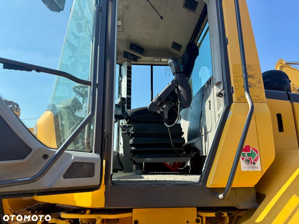 Volvo ładowarka kołowa L120F szufla 4,5m2 Wynajem & Zamiana Import Niemcy - 17