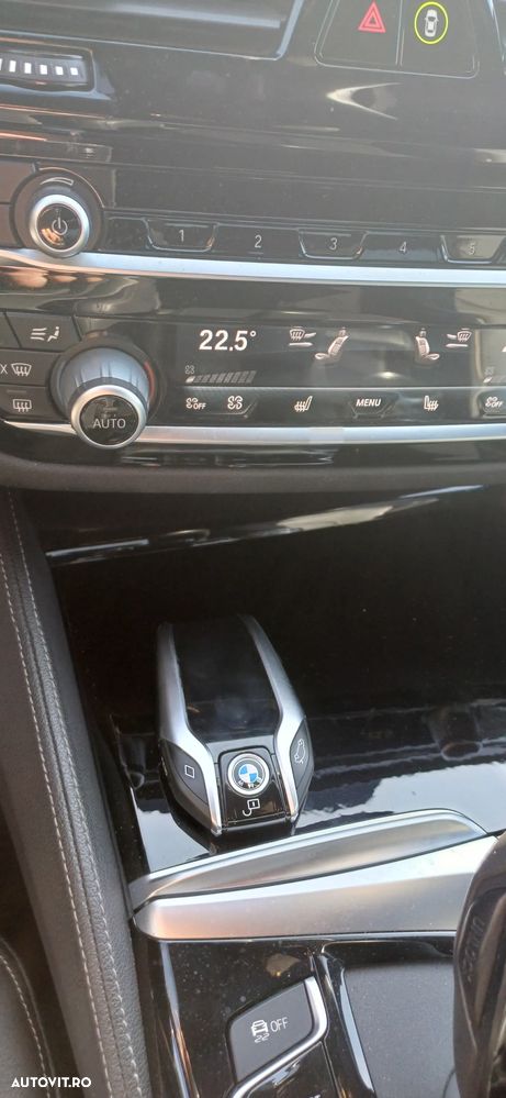 BMW M5 M550i xDrive AT - 22