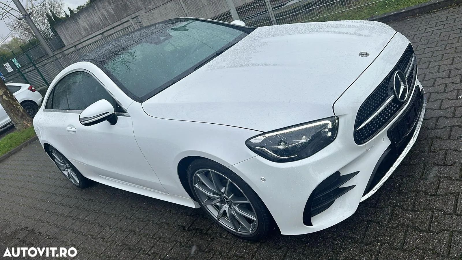 Mercedes-Benz E 300 Coupe 9G-TRONIC AMG Line - 1