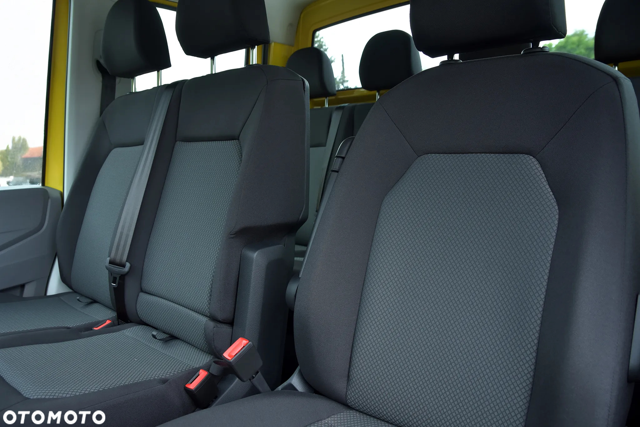 Volkswagen Crafter autolaweta PPP pomoc drogowa - 11