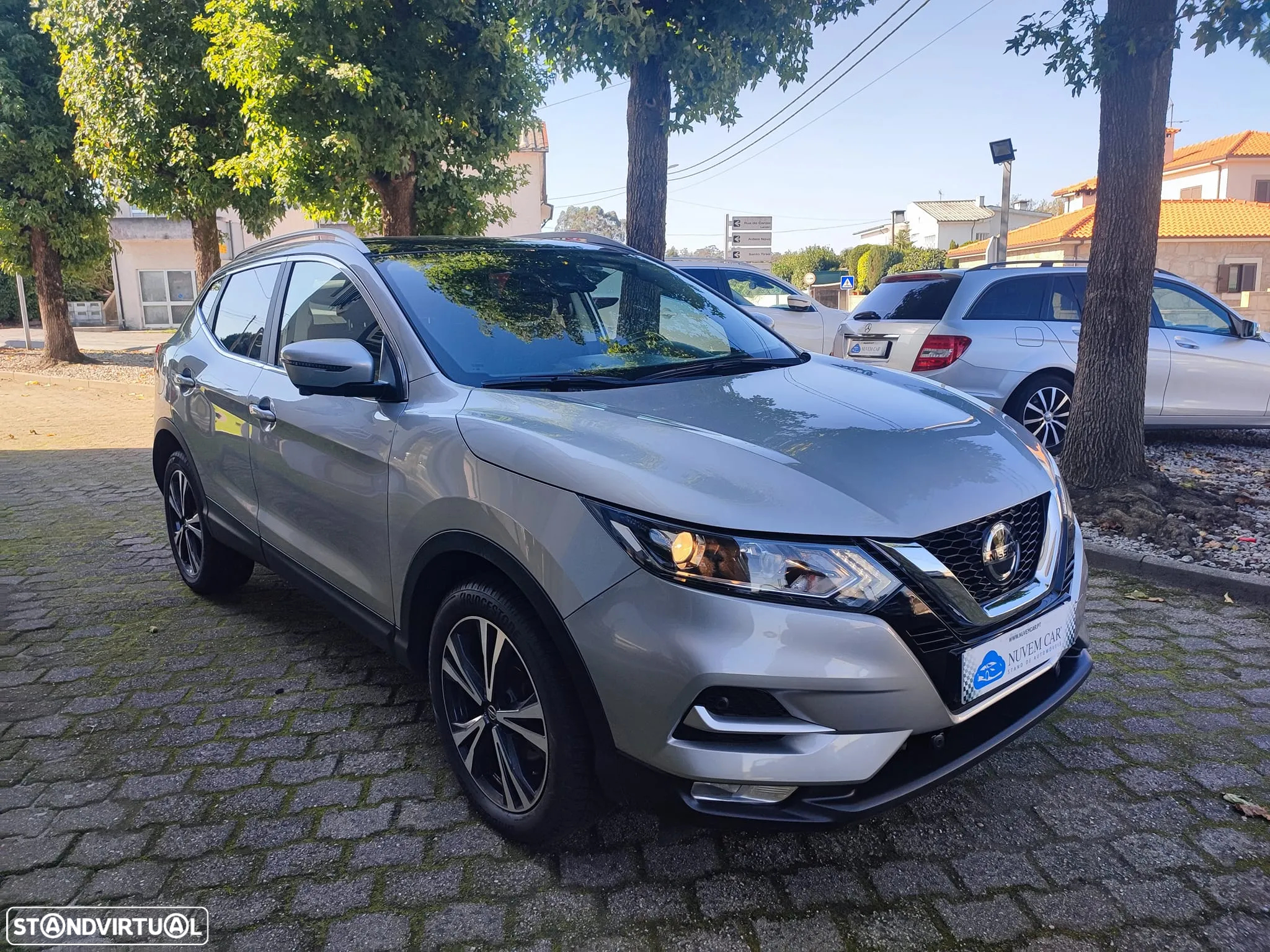 Nissan Qashqai 1.5 dCi N-Connecta J18+Led - 6
