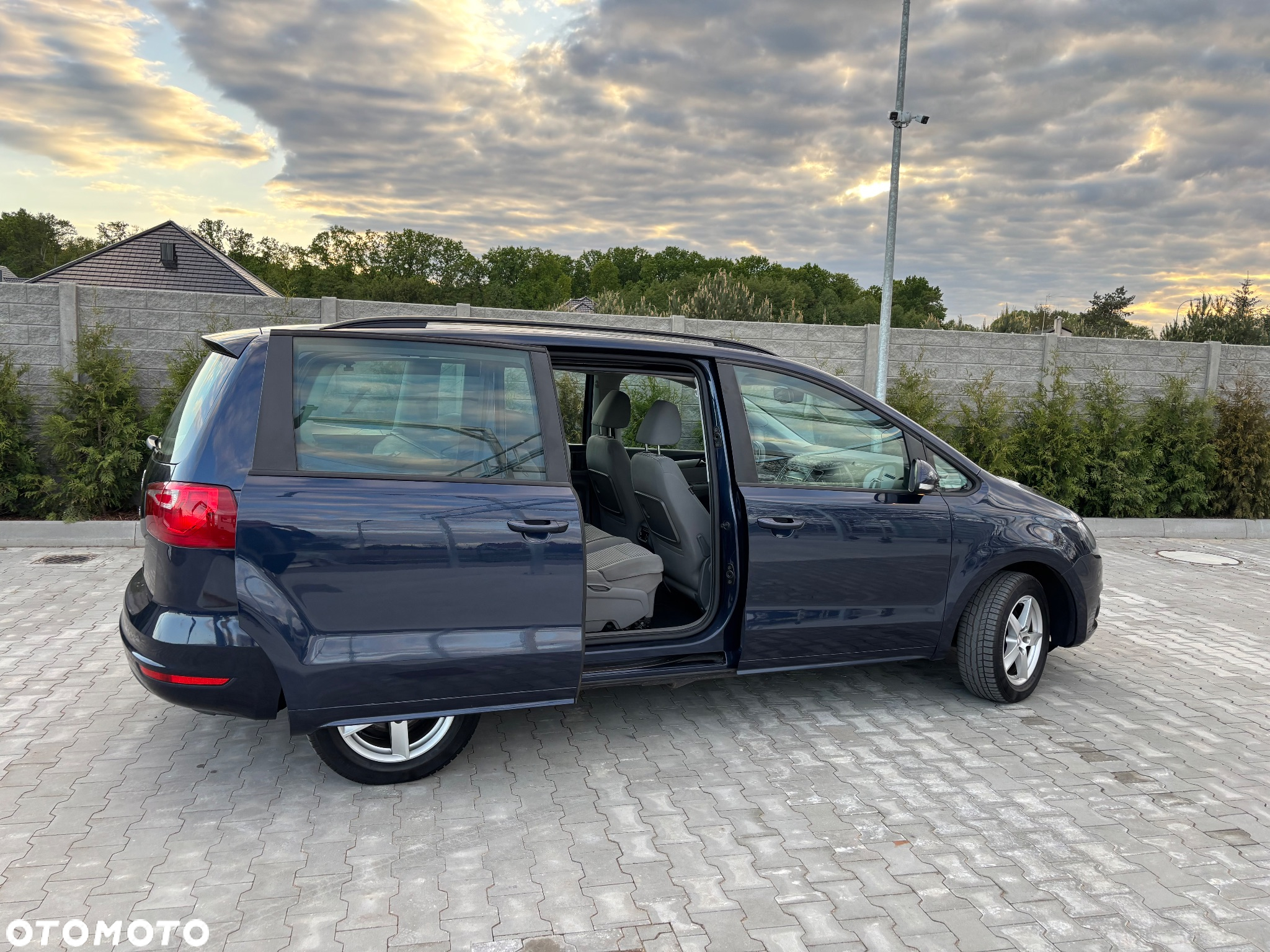 Seat Alhambra 2.0 TDI Ecomotive Reference - 13