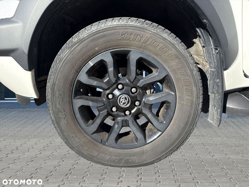 Toyota Hilux 2.8 D-4D Double Cab Invincible 4x4 - 31