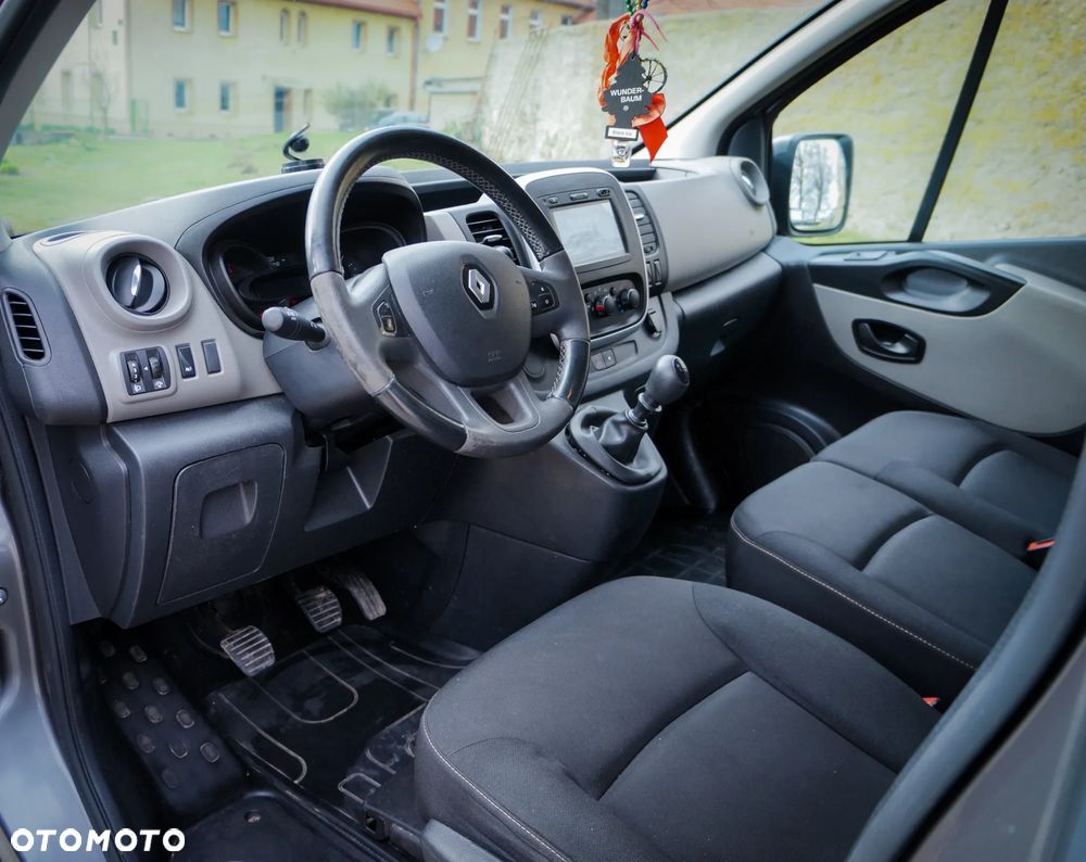 Renault Trafic - 13