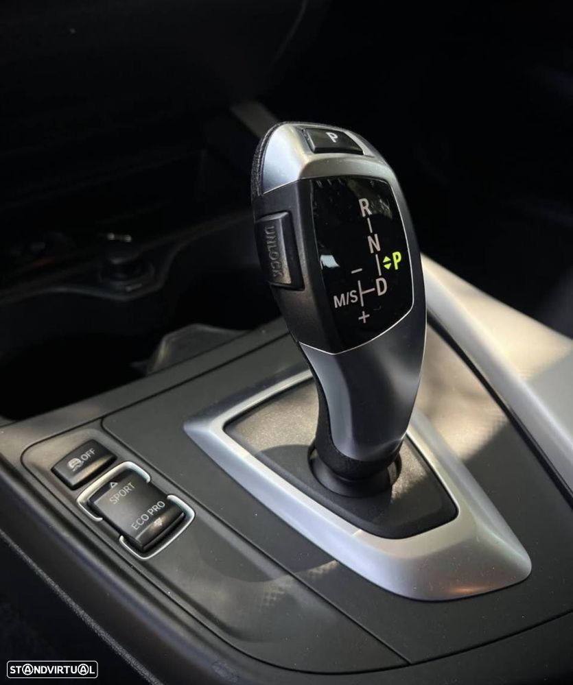 BMW 120 d Aut. Urban Line - 3