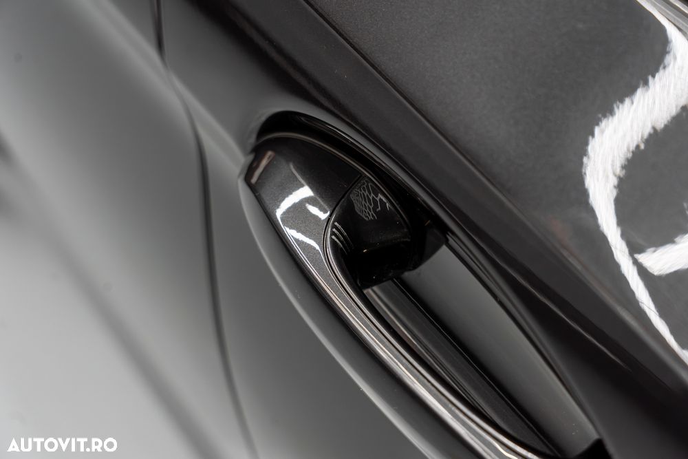 BMW Seria 5 540i xDrive Aut. Luxury Line - 28