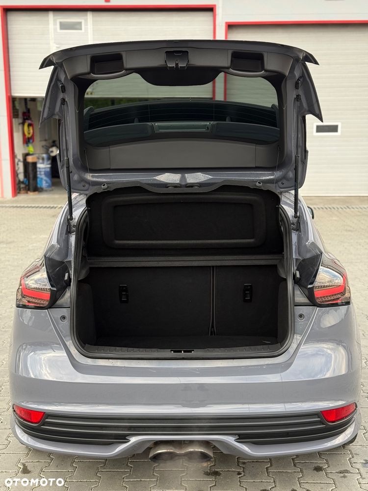 Ford Focus 2.0 EcoBoost ST - 15