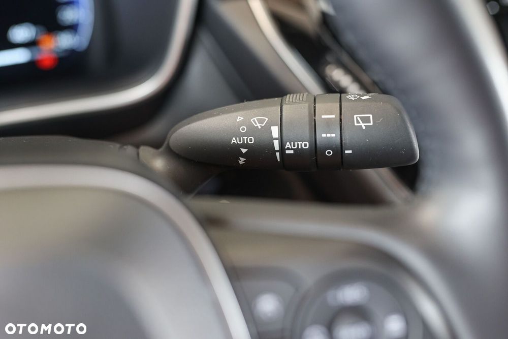 Toyota Corolla Cross 2.0 Hybrid Executive - 33
