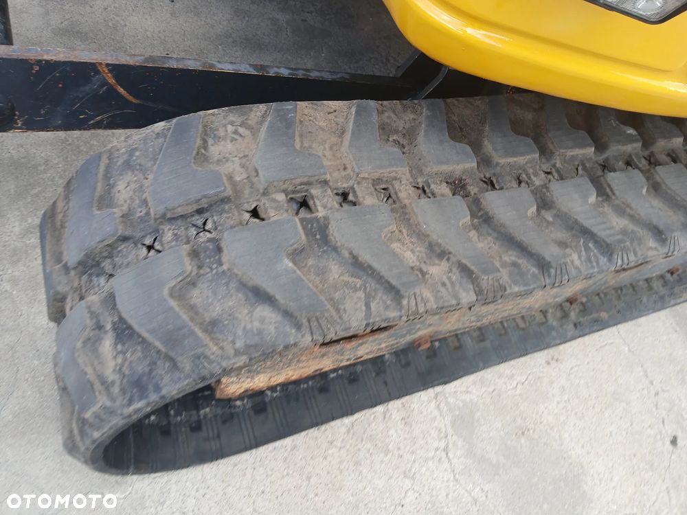 Komatsu PC26MR-3 2018rok szybkozłącze uchylne hydrauliczne sprowadzona - 24