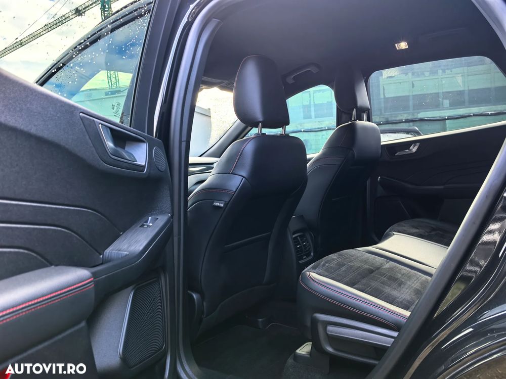 Ford Kuga 2.5 Duratec PHEV ST-LINE X - 16