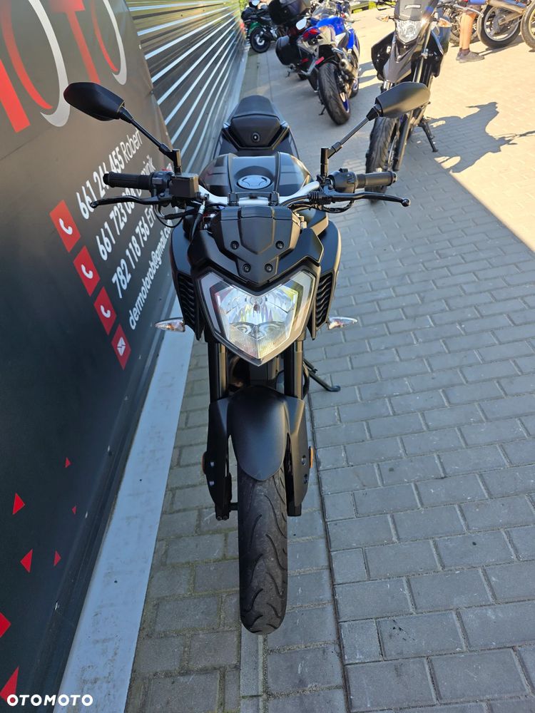 Yamaha MT - 19