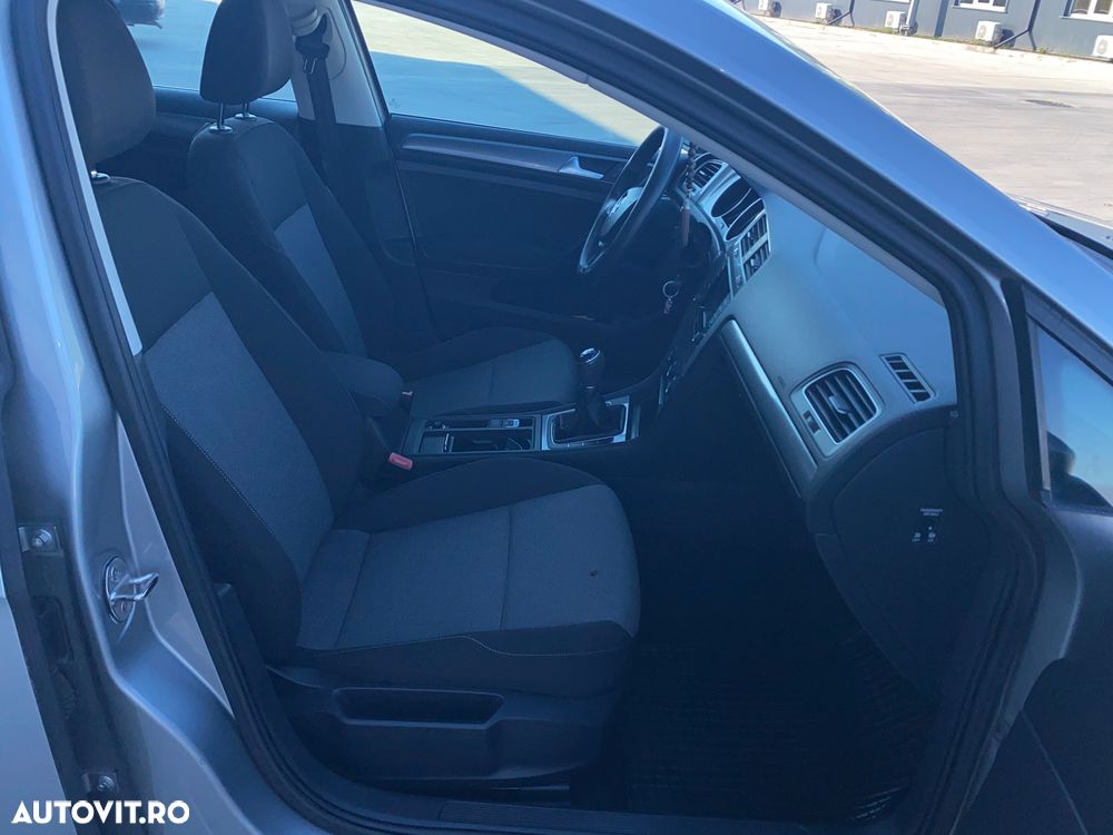 Volkswagen Golf 1.2 TSI BMT Comfortline - 10