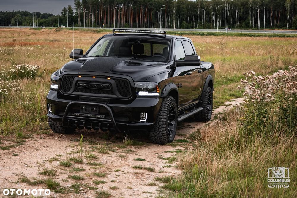 RAM 1500 Crew Cab Sport - 8