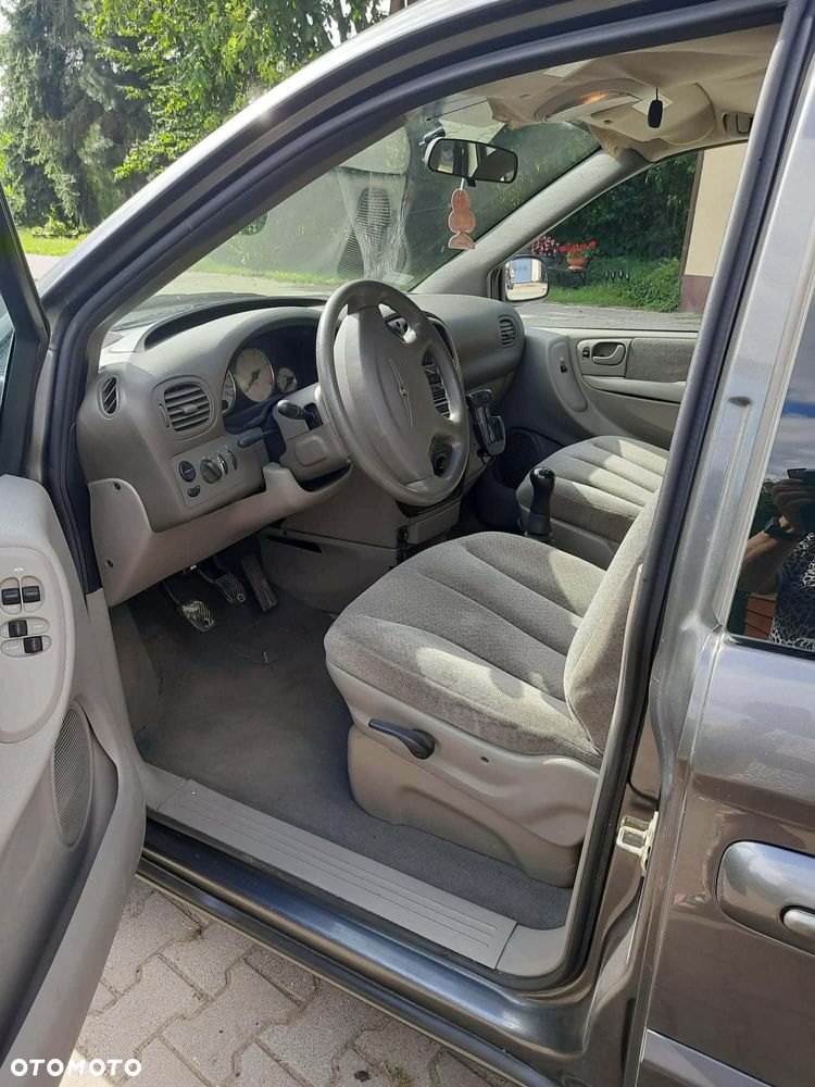 Chrysler Grand Voyager 2.5 CRD Classic - 12