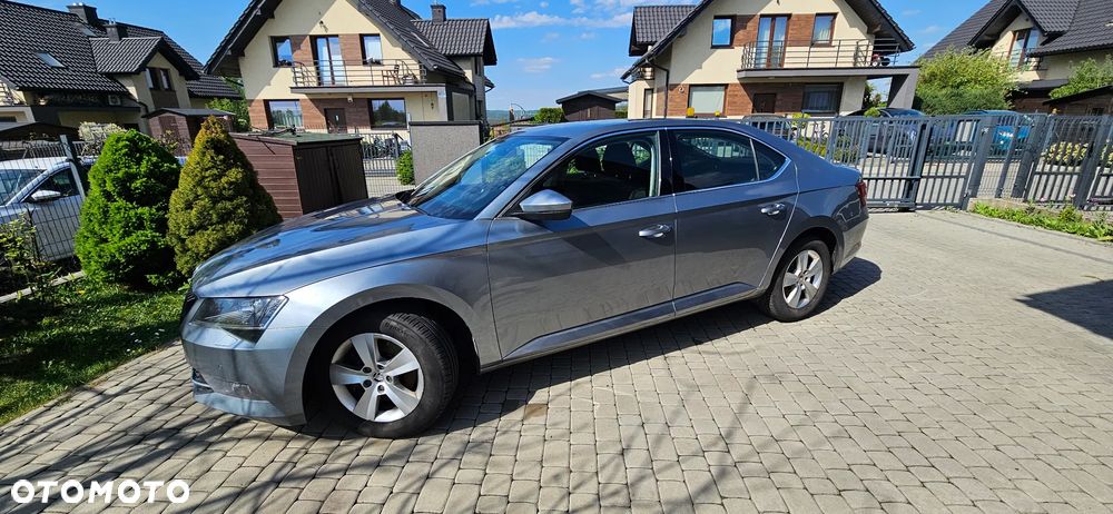 Skoda Superb 2.0 TDI Ambition - 1