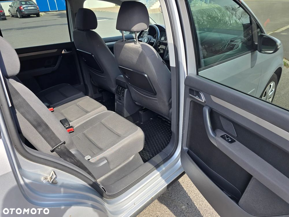 Volkswagen Touran 2.0 TDI DPF Comfortline - 12