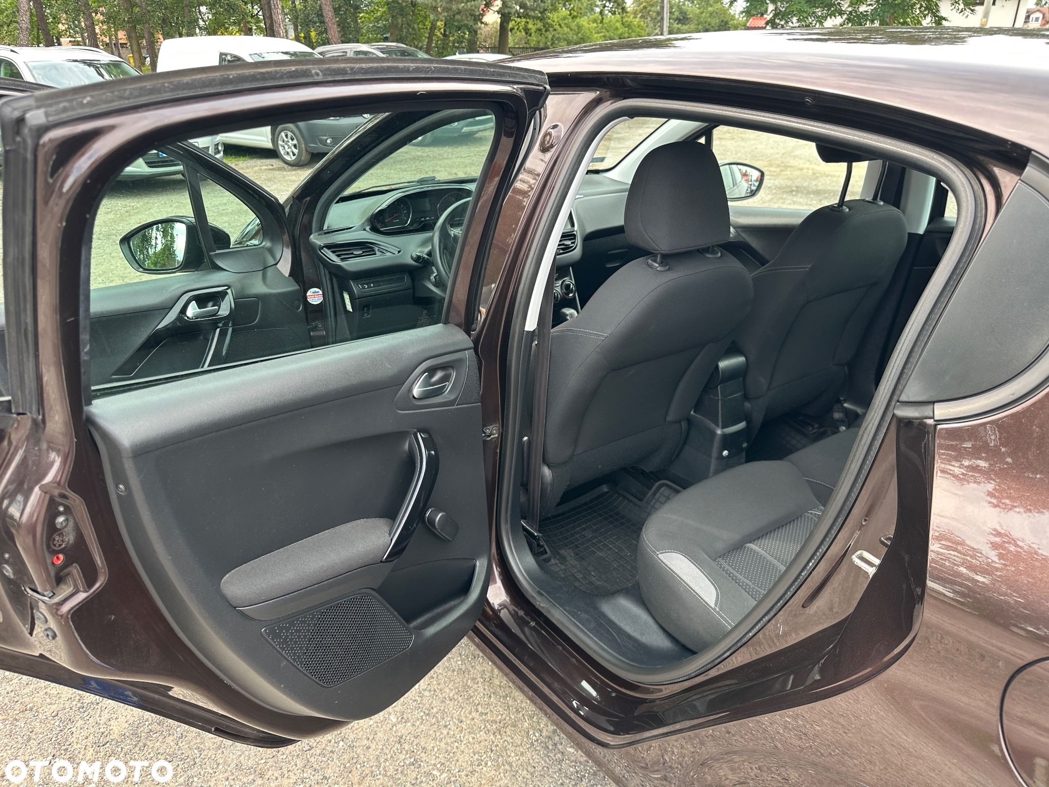 Peugeot 208 82 VTI Allure - 22