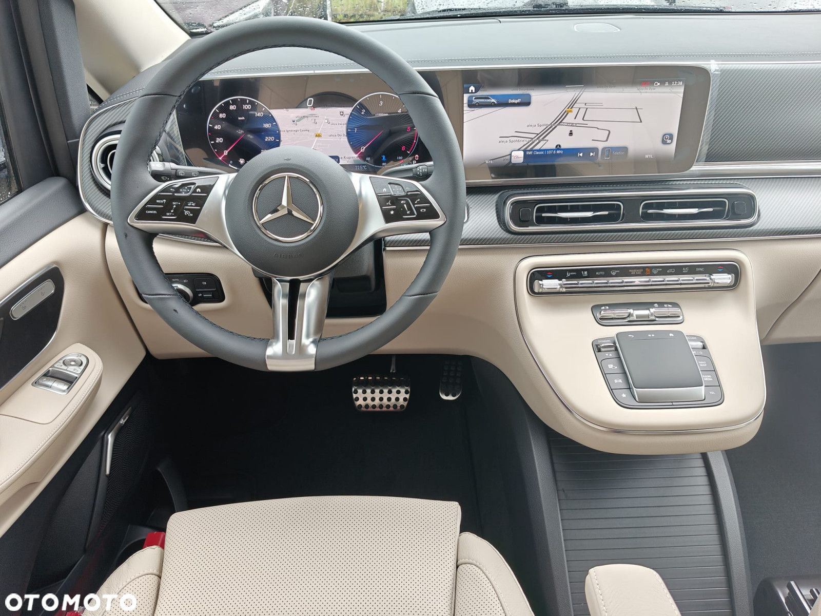 Mercedes-Benz Klasa V - 8