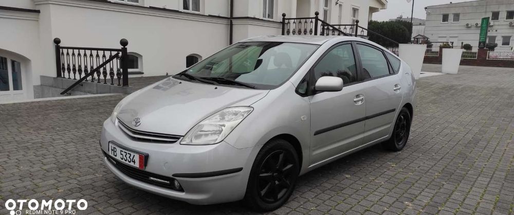 Toyota Prius (Hybrid) Sol - 1