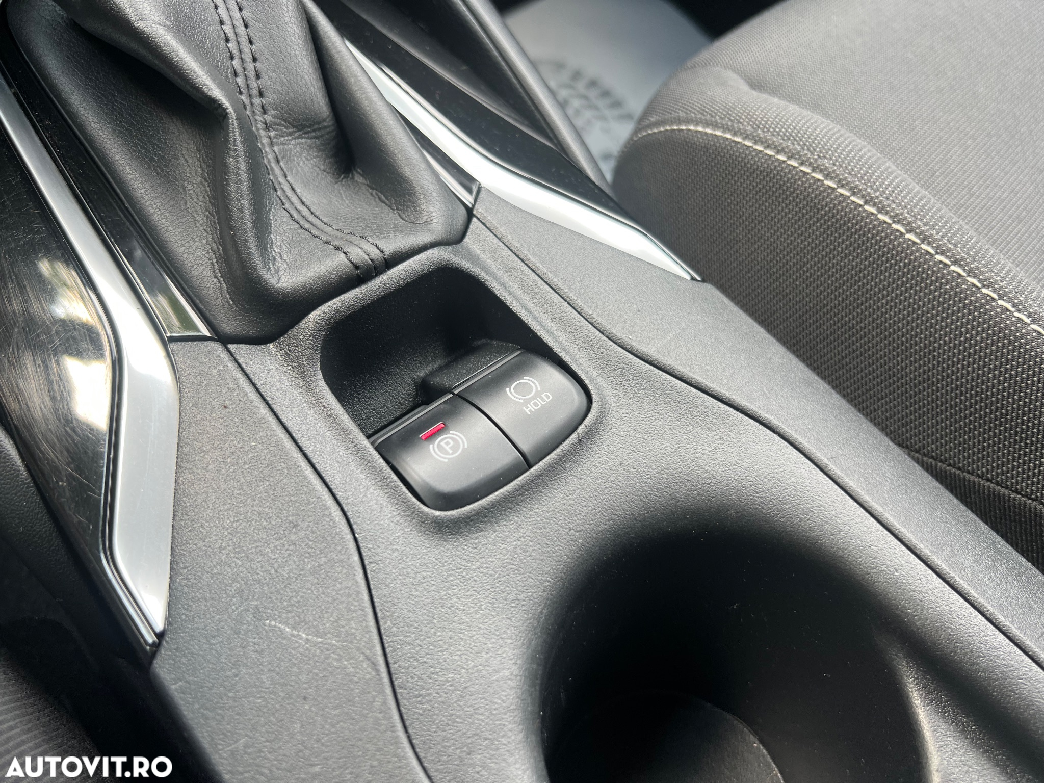 Toyota Corolla 1.8 Hybrid Touring Sports Comfort - 22