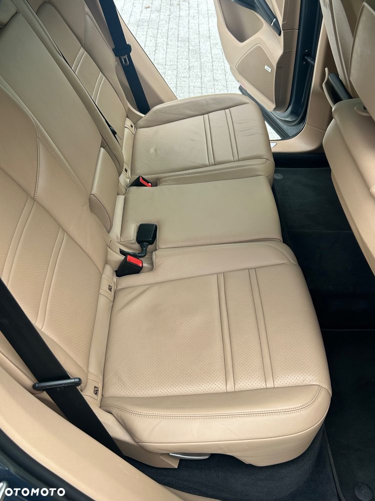 Porsche Cayenne S - 17