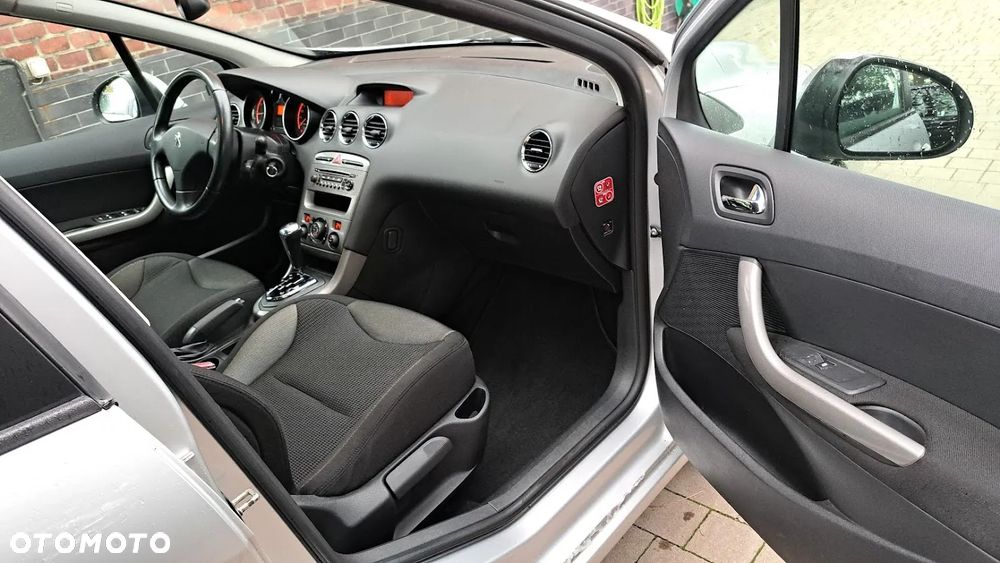 Peugeot 308 120 VTi Automatik Premium - 11