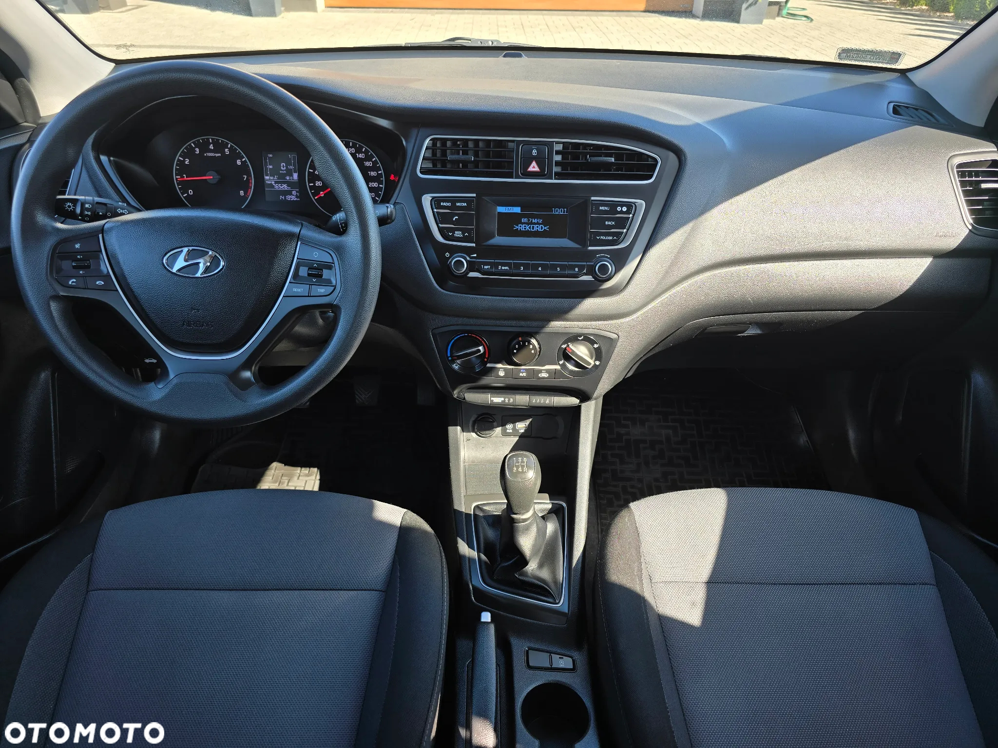 Hyundai i20 1.2 Classic + - 17