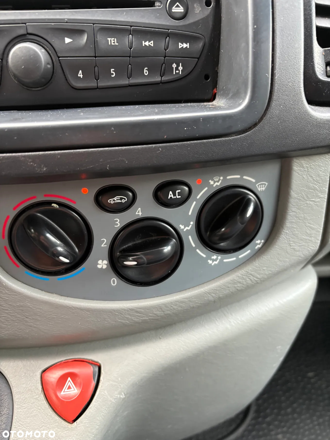 Renault Trafic - 17
