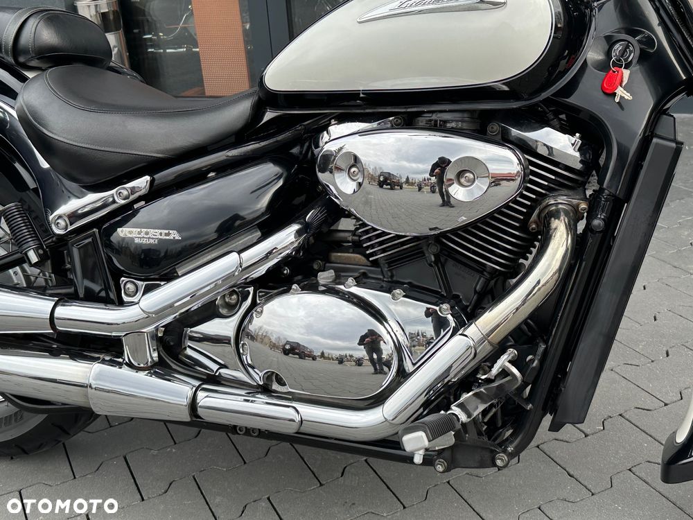 Suzuki VL 800 Volusia - 14