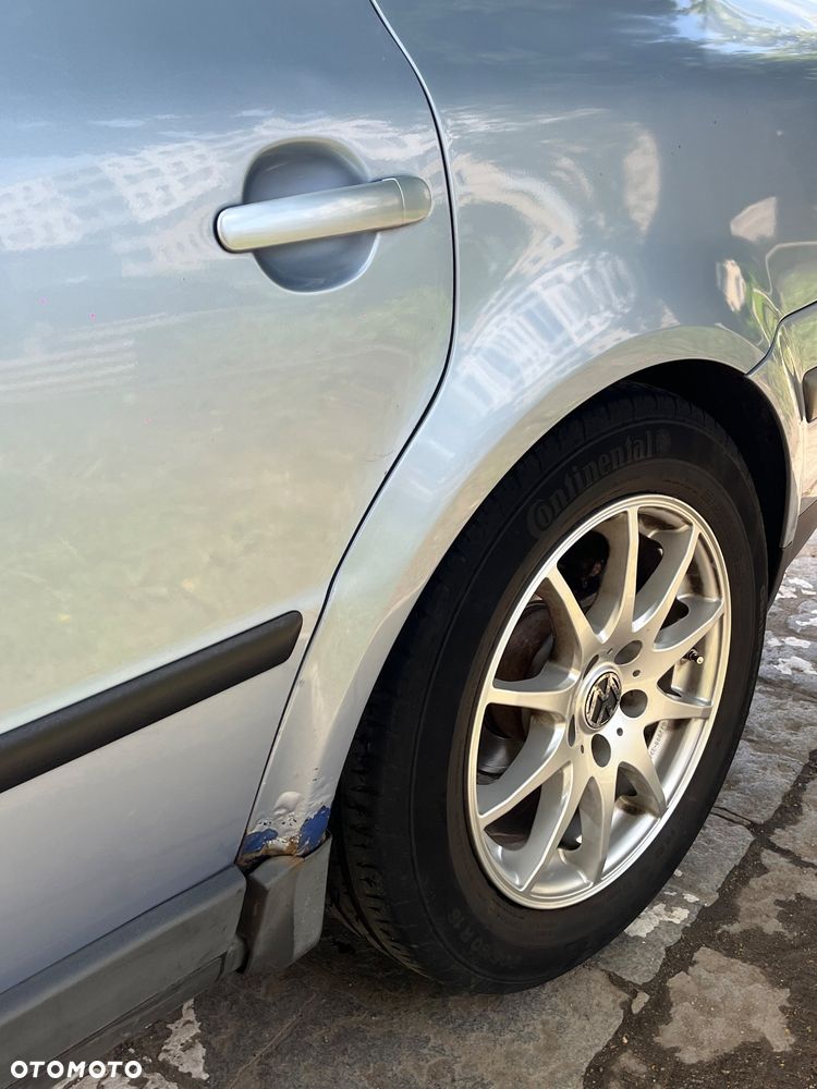 Volkswagen Passat 1.8 - 19